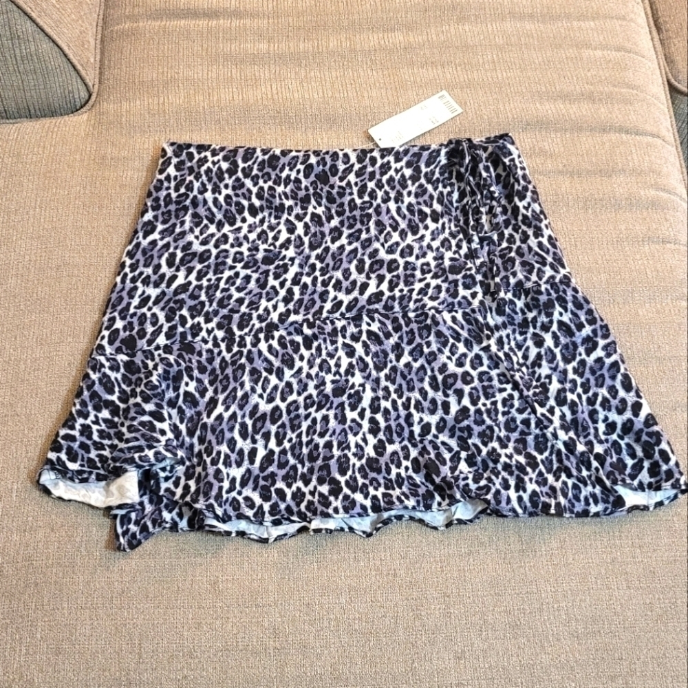 Urban Outfitters Blue Gray Animal Print A-Line Wrap Skirt Size Large